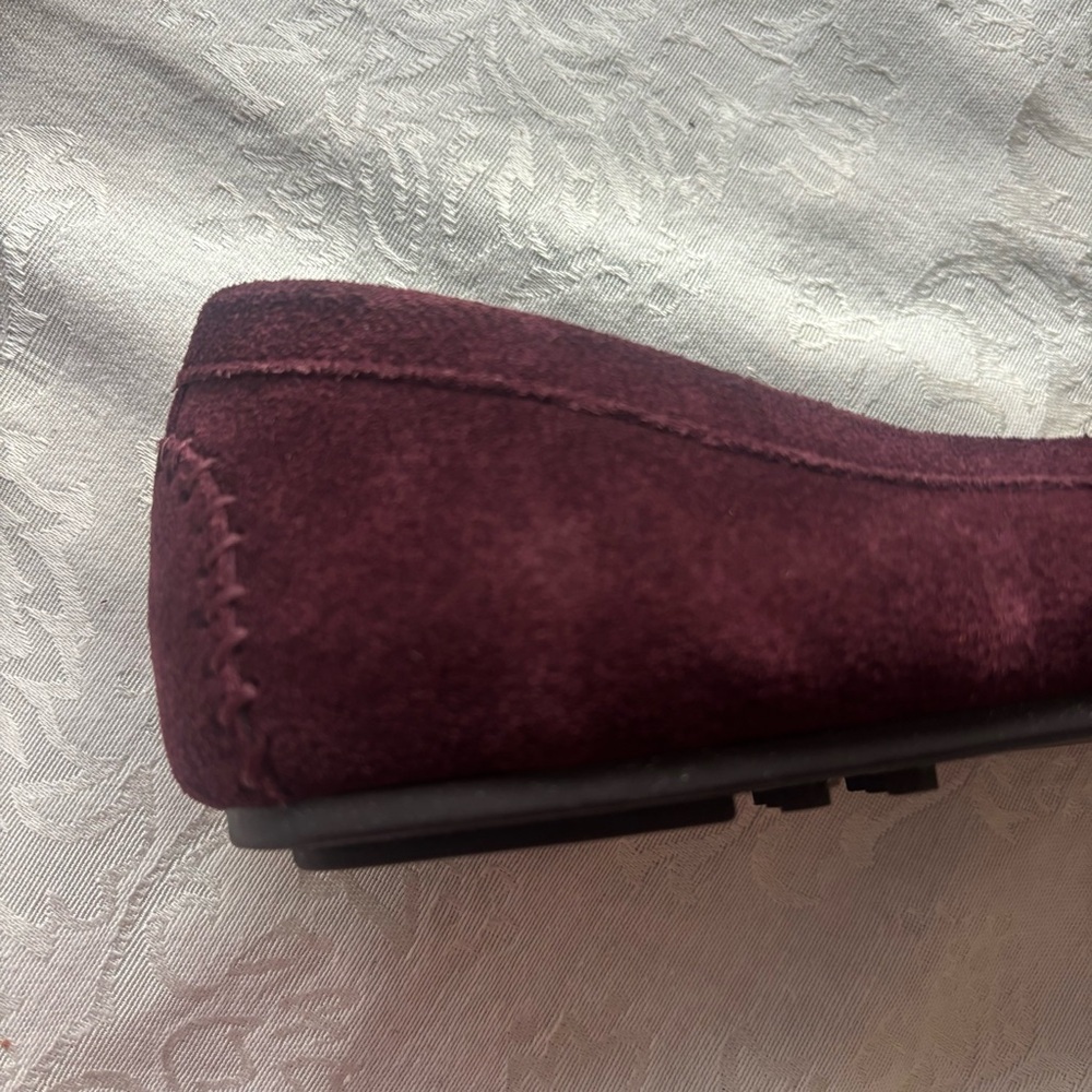 NWOT Aerosoles Burgundy Soft Suede Driving Loafers w/Tassels, Size 7.5 - Picture 7 of 11